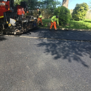Re-surface driveway at Fixby